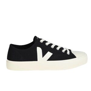 Veja Men’s Black Canvas Low-Top Sneaker